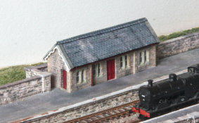 The waiting shelter.